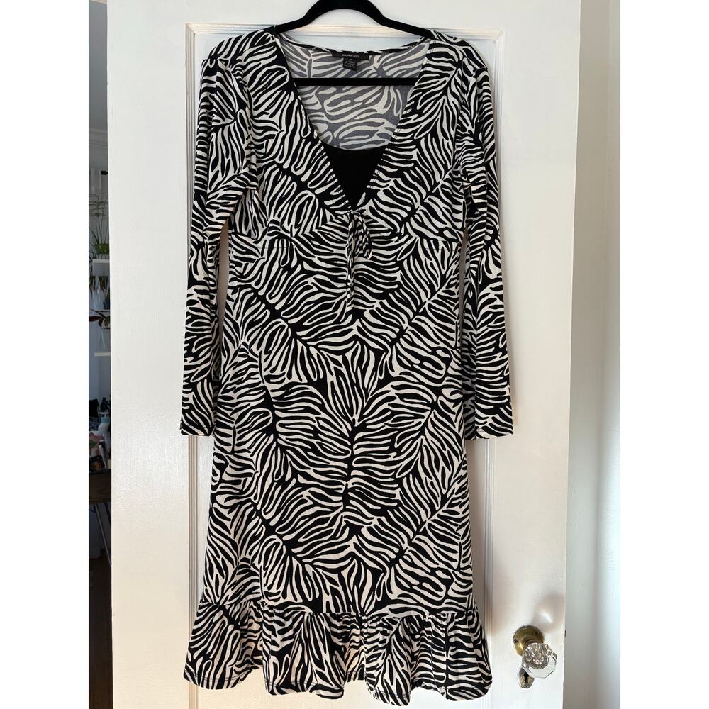 Style & Co Women’s Animal Print Dress Medium Zebra Flow stretchy long sleeve